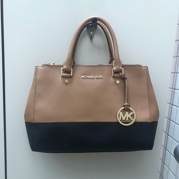 Limited edition Michael Kors - Picture 1 of 1